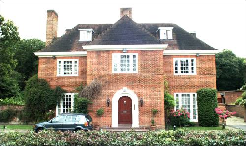 24 Ingram Avenue